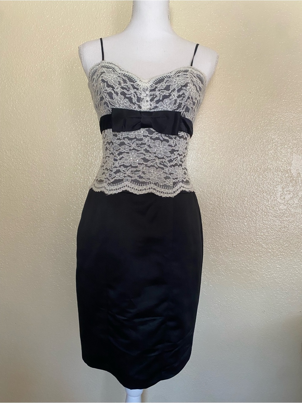 Betsey Johnson Lace Cocktail Midi Dress Size 6 Coquette Whimsigoth Feminine